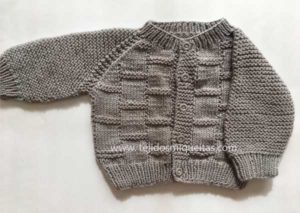 chaqueta tejida para bebe