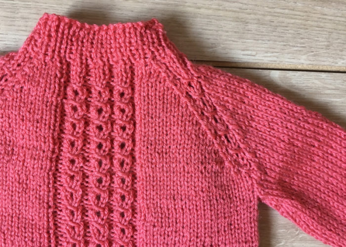 26. Chaqueta Coral con puntada de ochos (PDF) Tallas de 0 meses a 10 años - Imagen 3