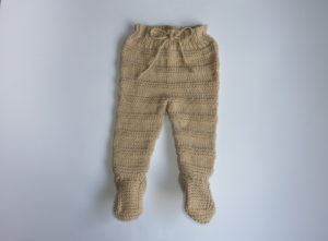 pantalón para bebe tejido en dos agujas
