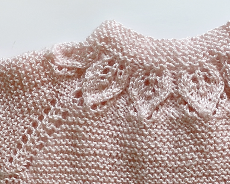 34. Chaqueta con hojas en Canesú (tallas de 0 a 10 años) - Imagen 3